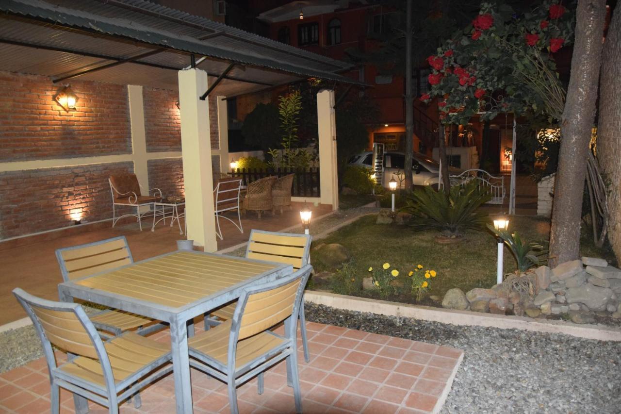 Hotel Siraaj Lalitpur Exterior foto